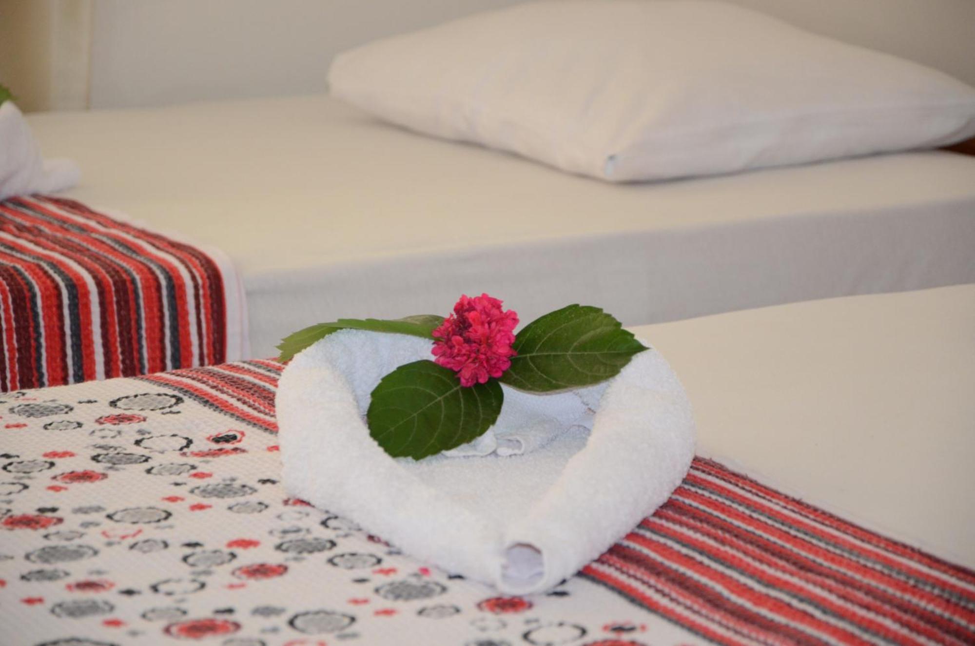 Dilek Hotel Menderes Ngoại thất bức ảnh